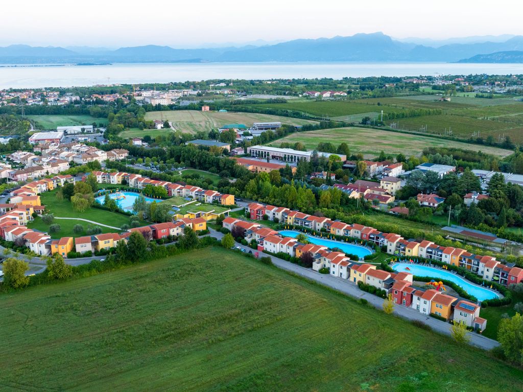 Belvedere Village