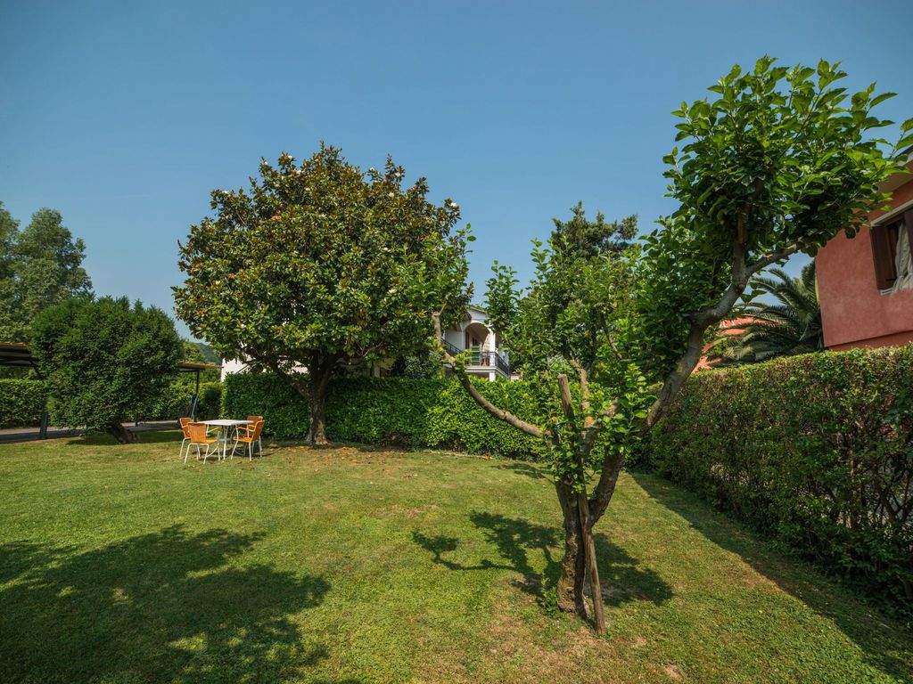 Wohnung Dependance mit Gemeinschaftspool