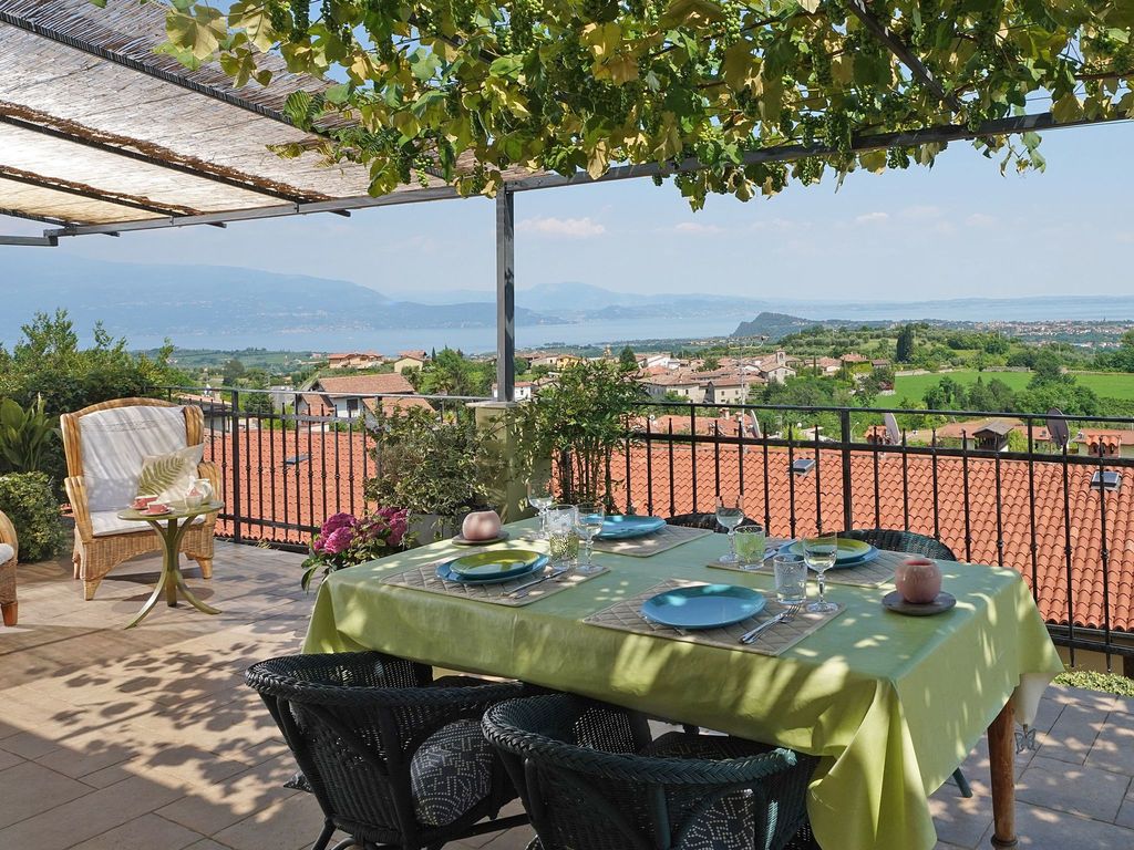 Wohnung mit Blick auf den Gardasee