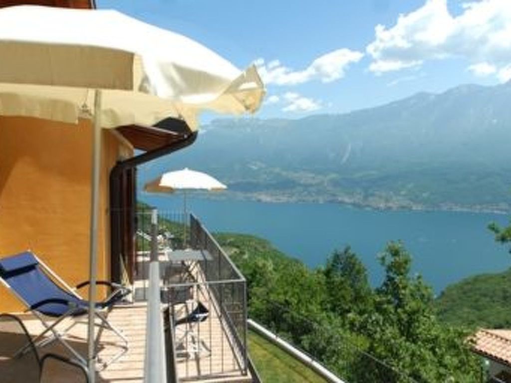 "Dreizimmerwohnung mit Balkon