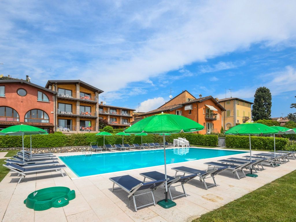 Wohnung in Moniga Del Garda mit Seeblick