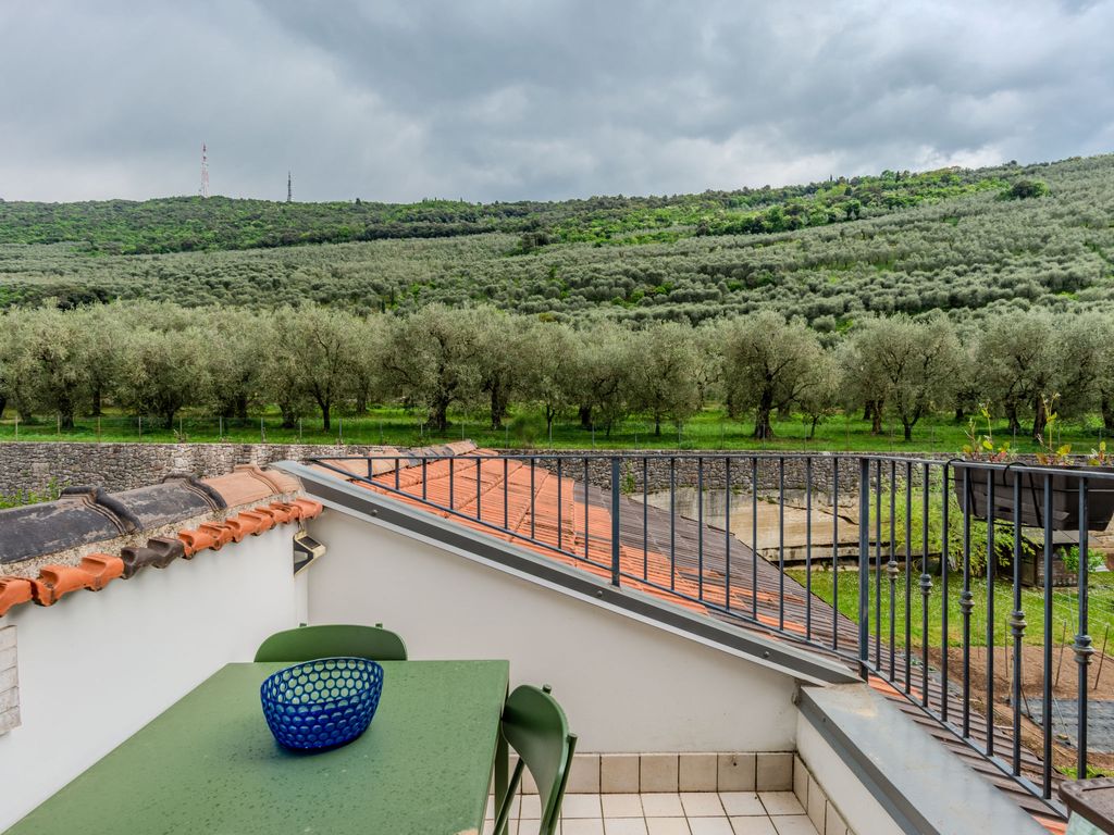 Tra gli Ulivi