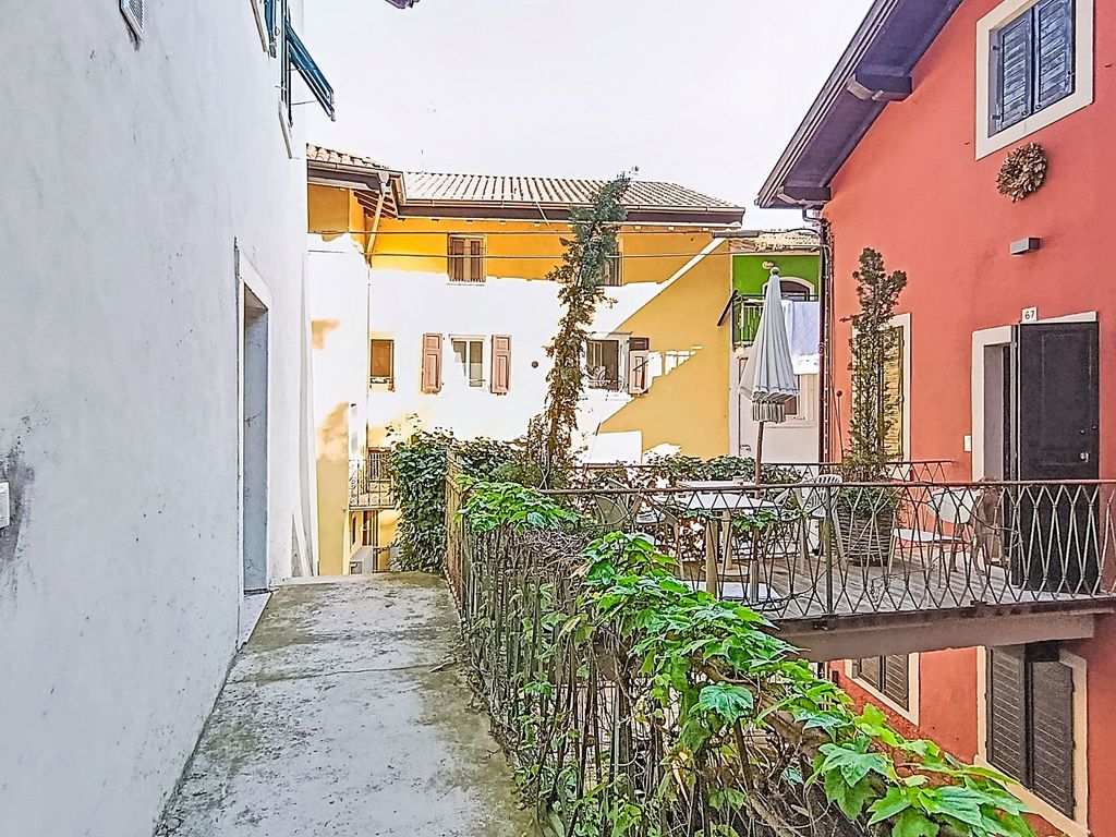 Via Monte Brione