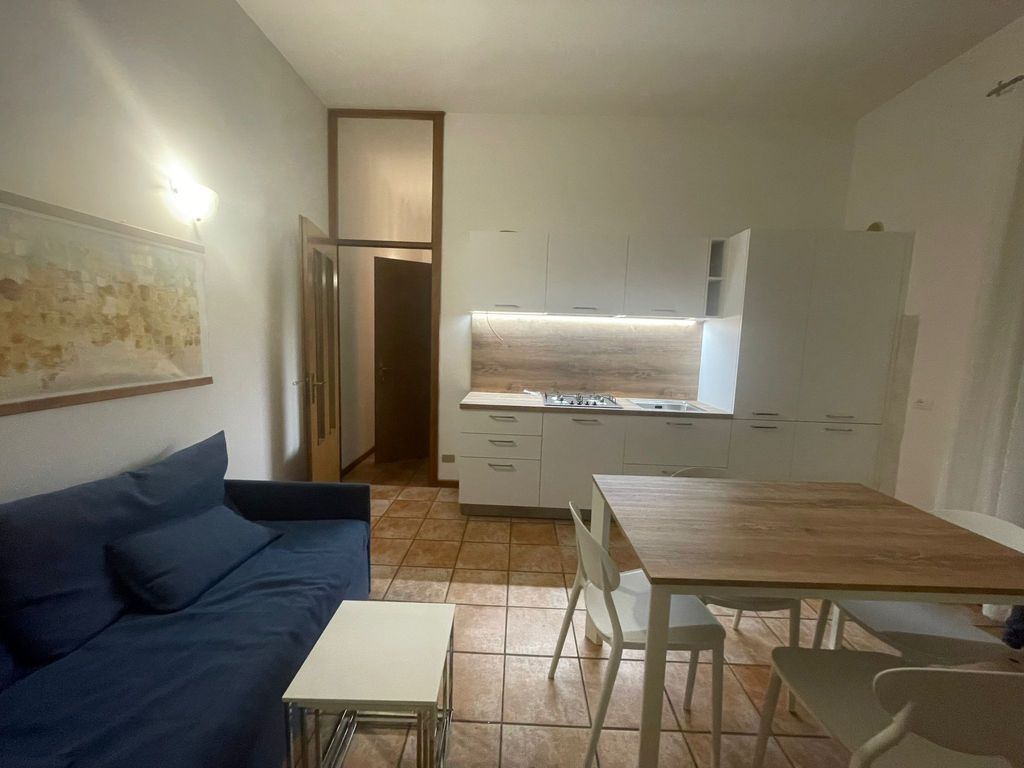 Zwei-Zimmer-Wohnung mit Seeblick