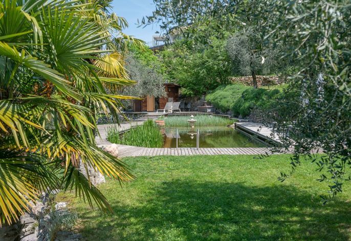 Villa mit schönem Seepanorama und Naturteich – Foto 2