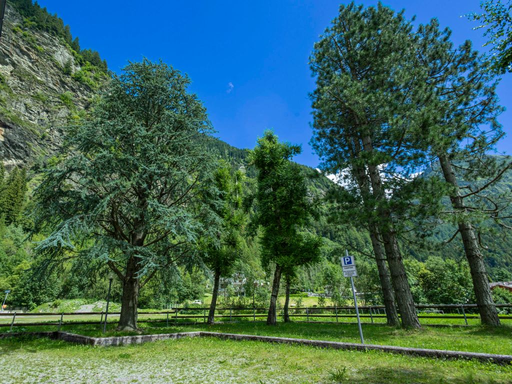 Leonardi Terrace