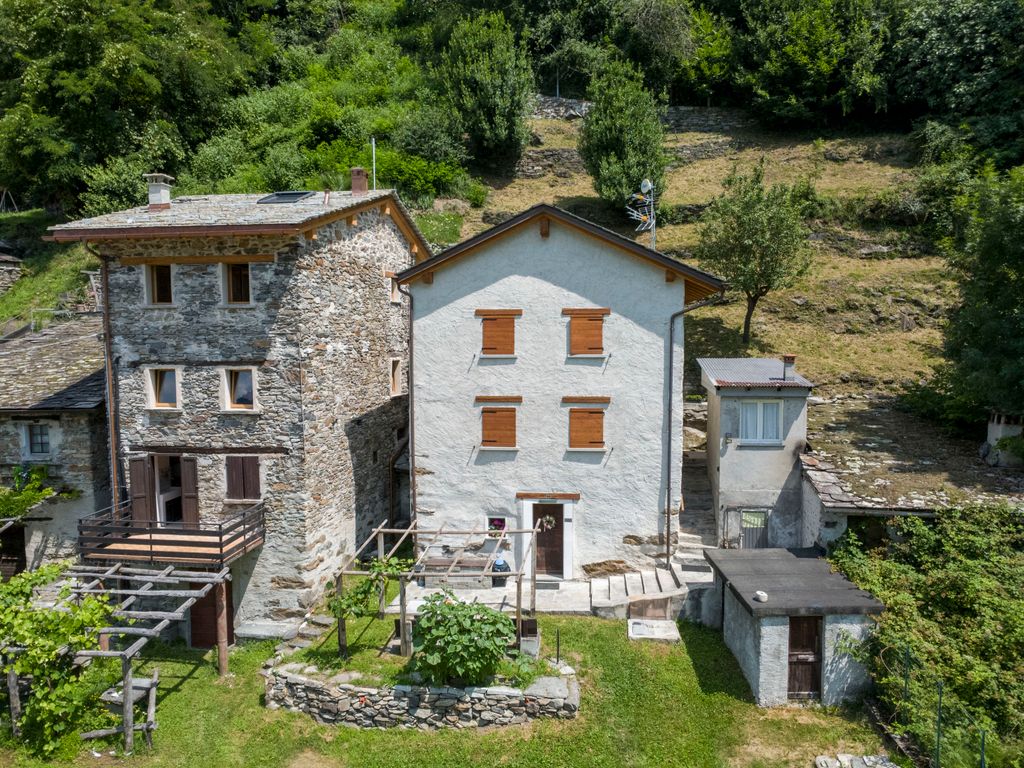 Borgonuovo Waterfall's House