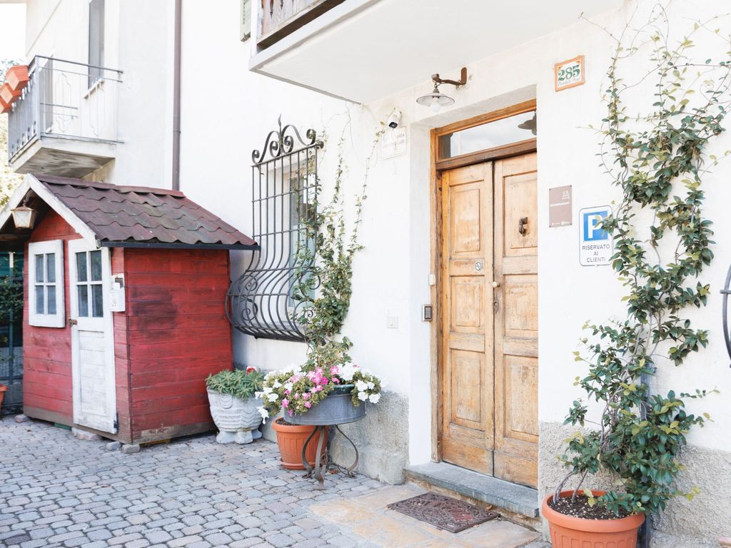 LagoMonti Apartments
