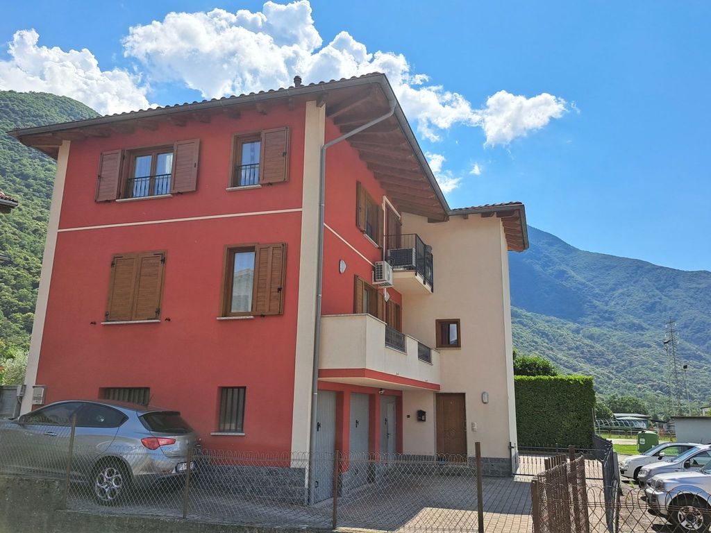 Delebio Terrace Apartment