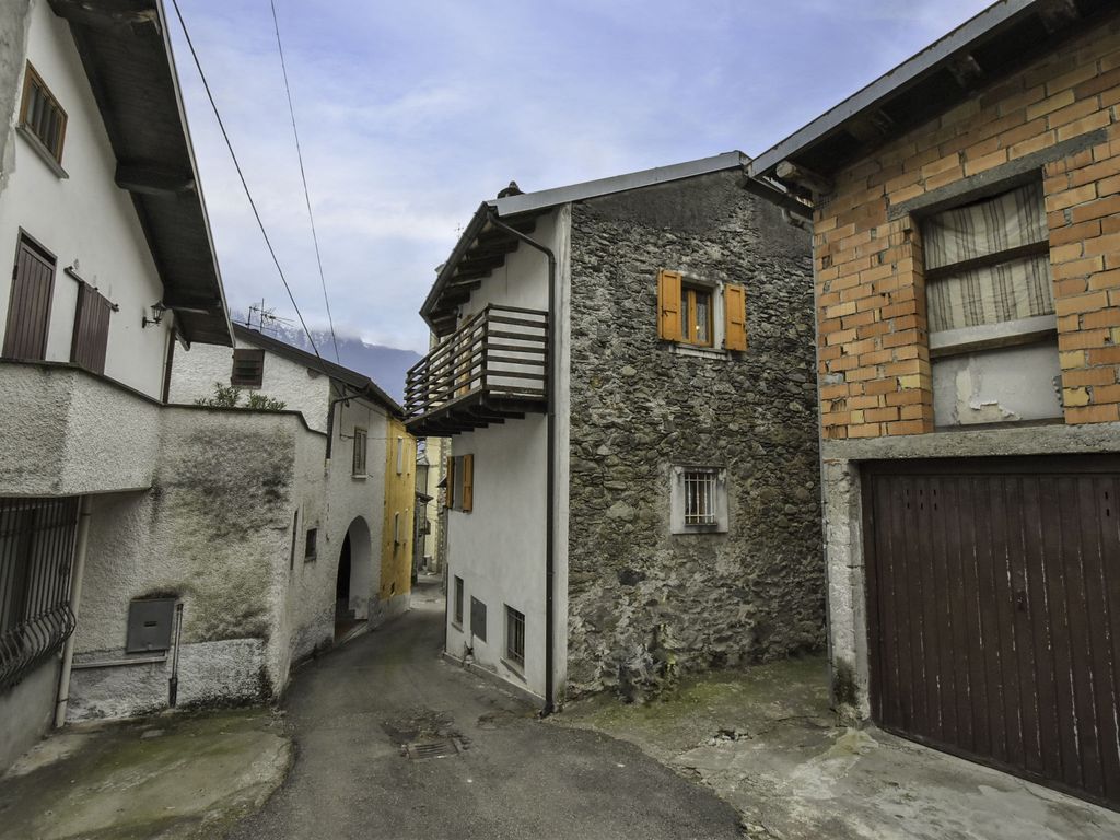 Dubino Home