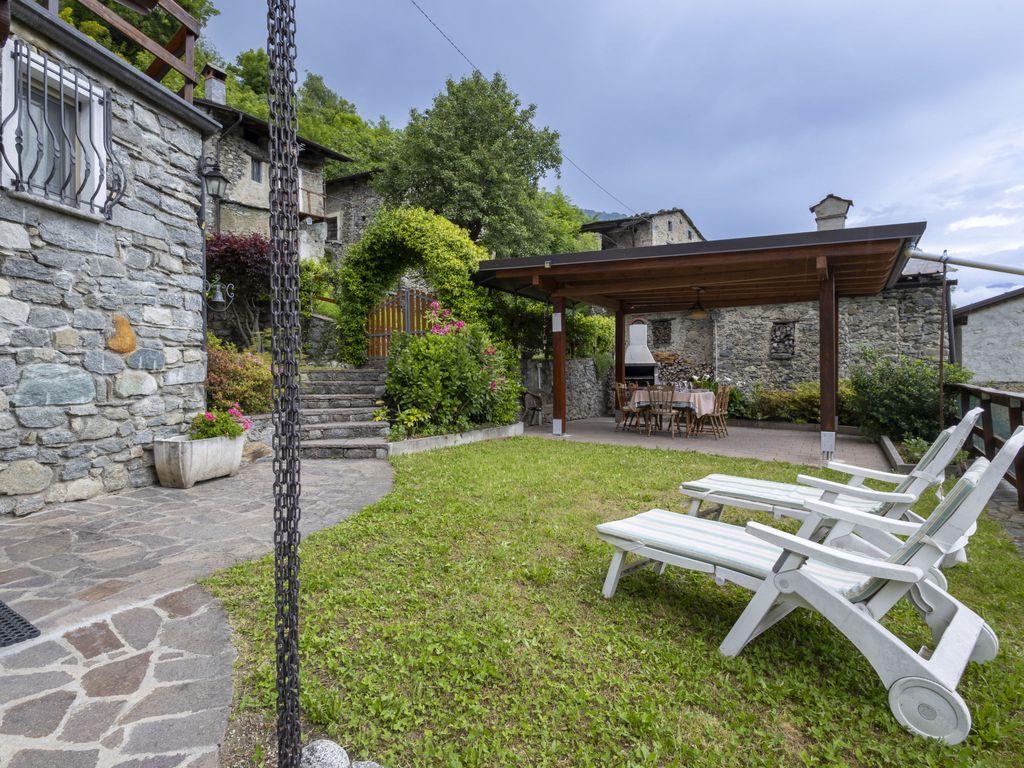 Moncucco Mountain Home