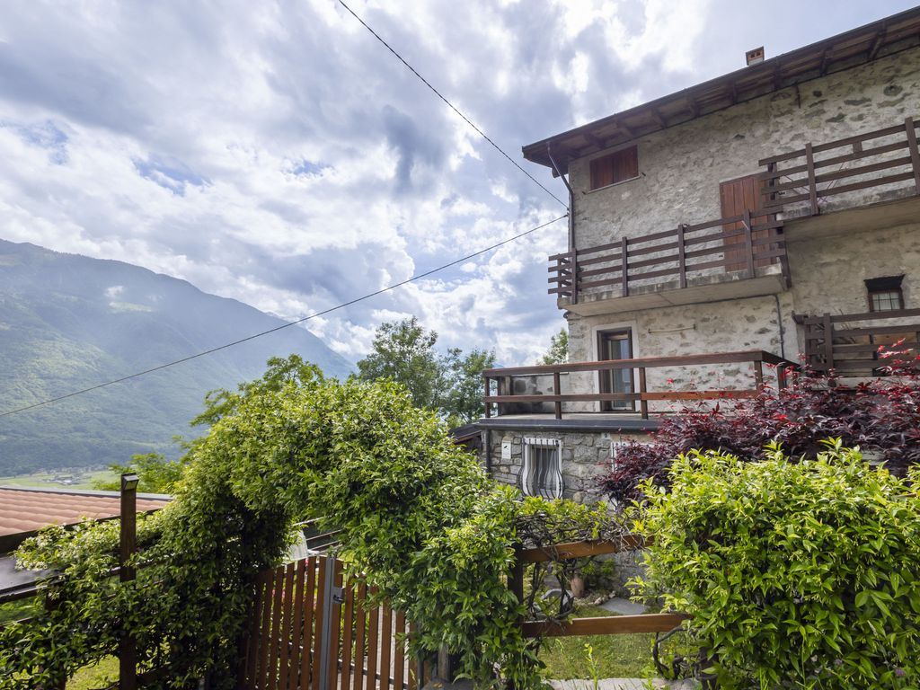 Moncucco Mountain Home