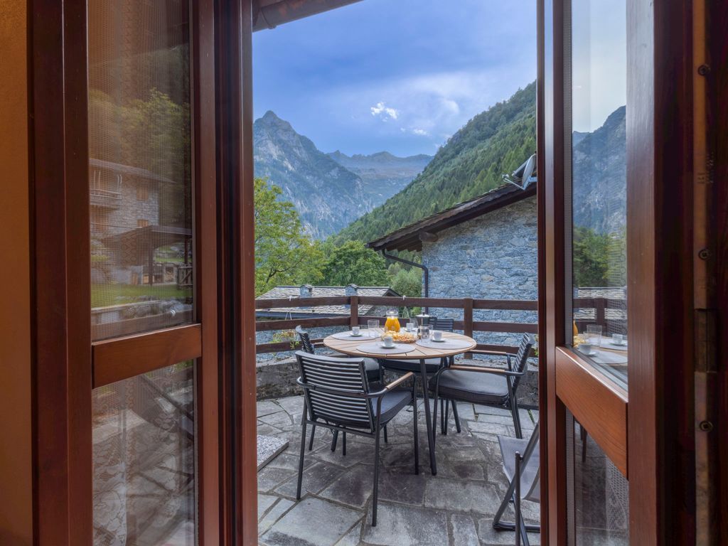 Val di Mello Mountain Flat