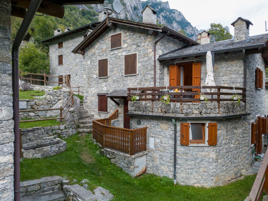 Val di Mello Mountain Flat
