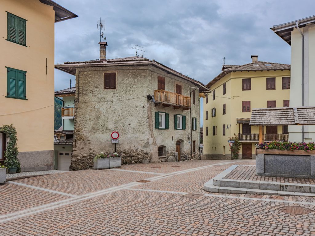 La Spada e La Fiamma