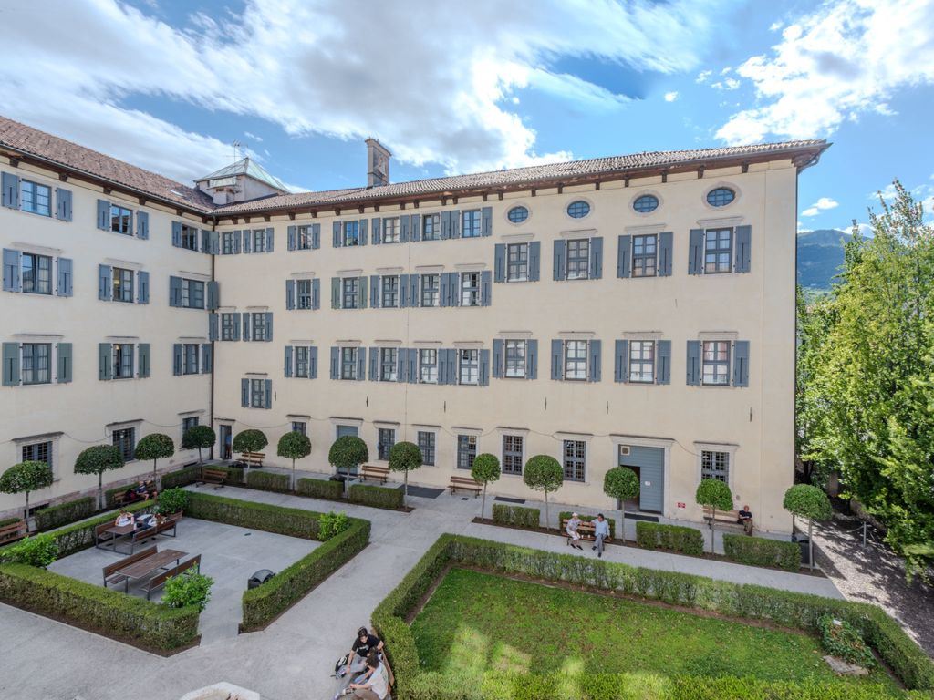 Serafini Luxury Rent