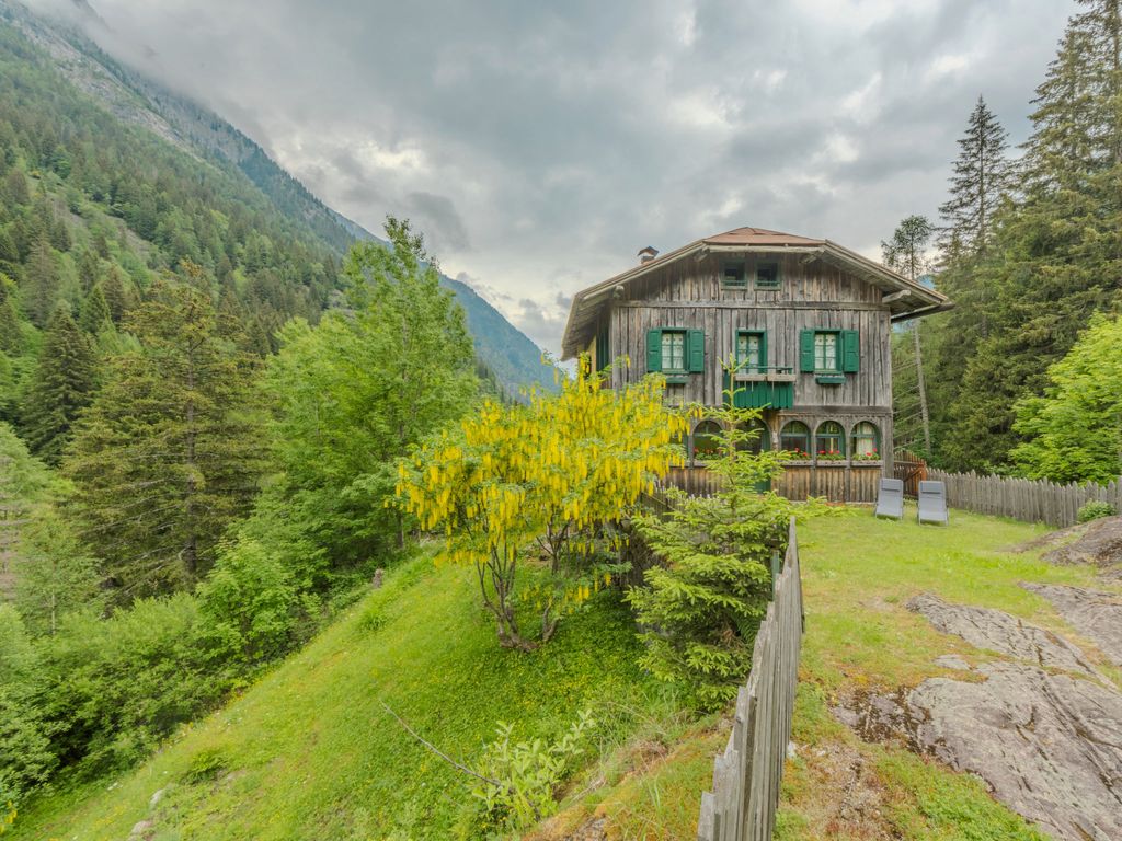 Villa Ragada