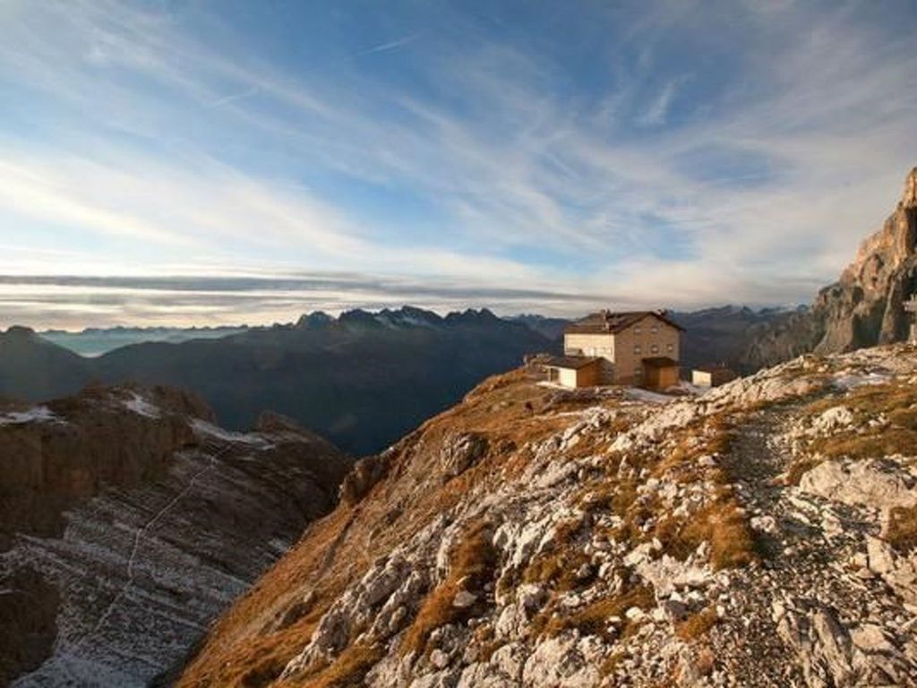 Elegantes und geräumiges Dachgeschosszimmer in den Dolomiten