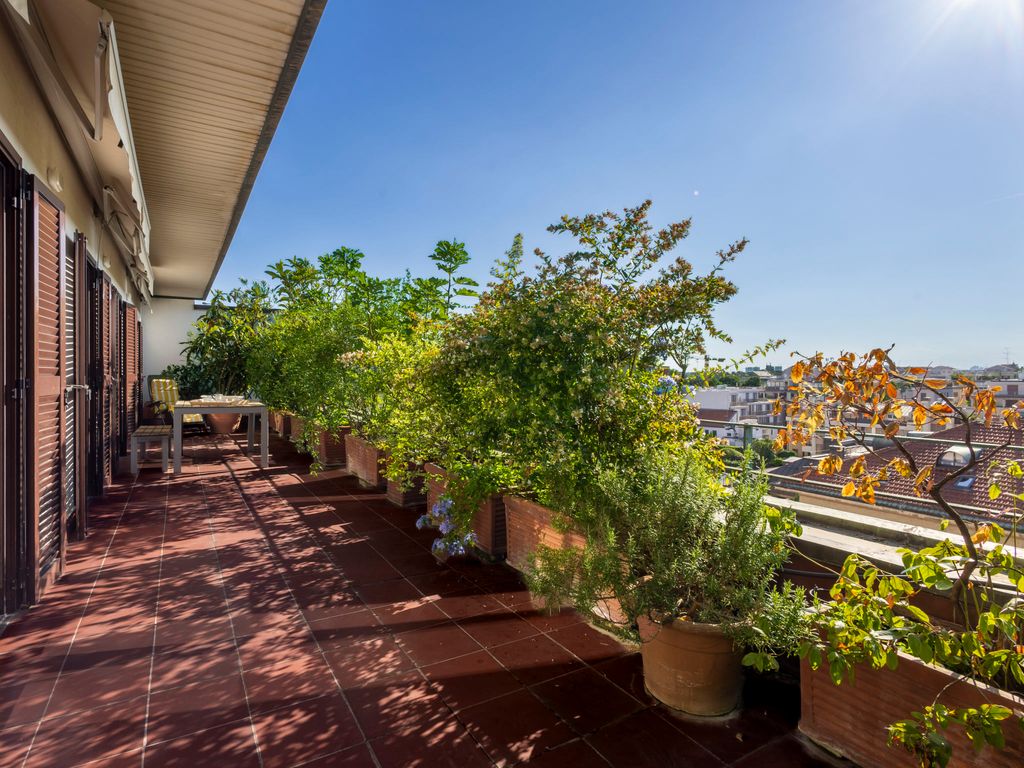 Bianca di Savoia Terrace View