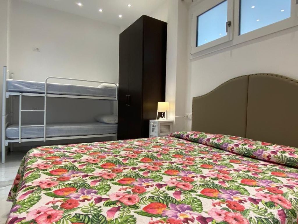 für 8 Personen ca. 60 m&sup2; in Bibione, Venetien (Provinz Venedig)