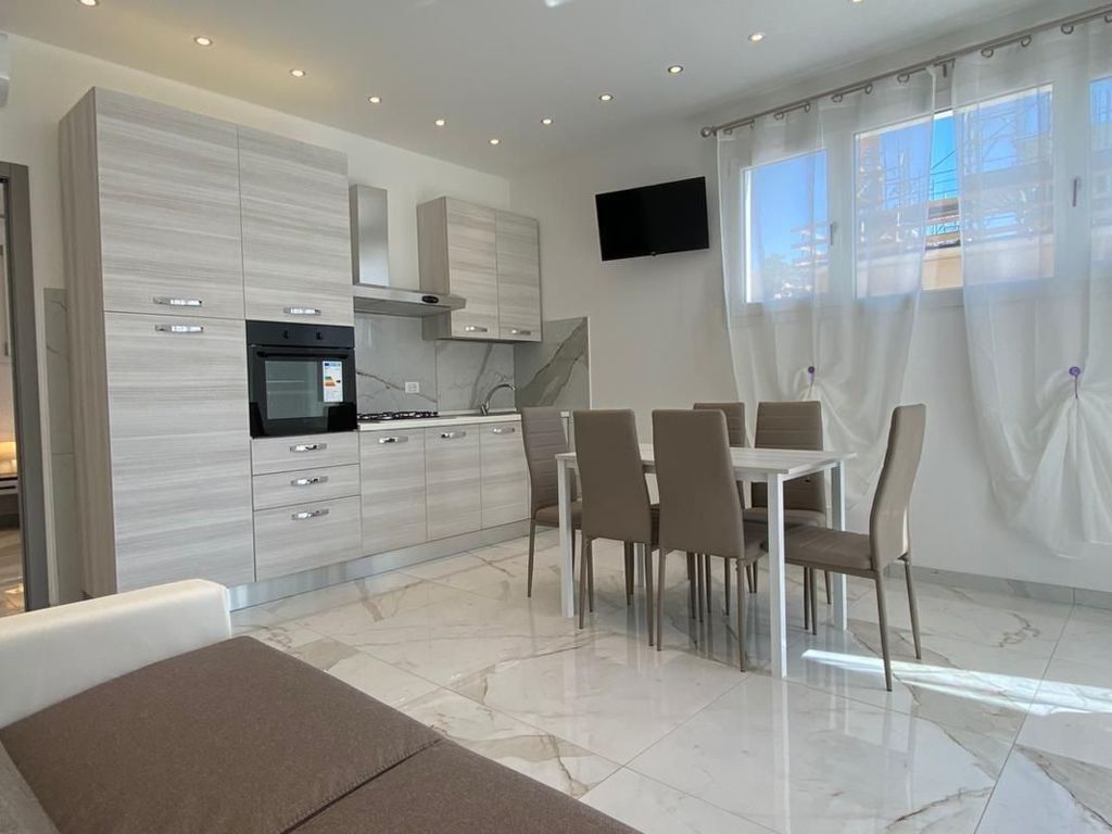 für 8 Personen ca. 60 m&sup2; in Bibione, Venetien (Provinz Venedig)