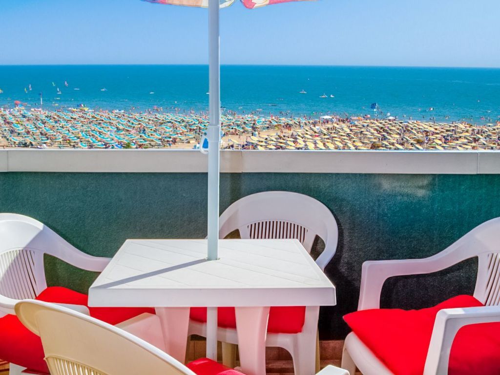 'Columbus' mit Balkon