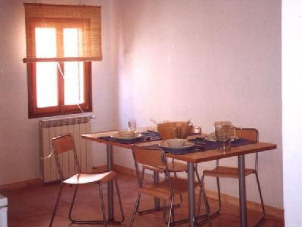 Zweijährige Terrassenwohnung