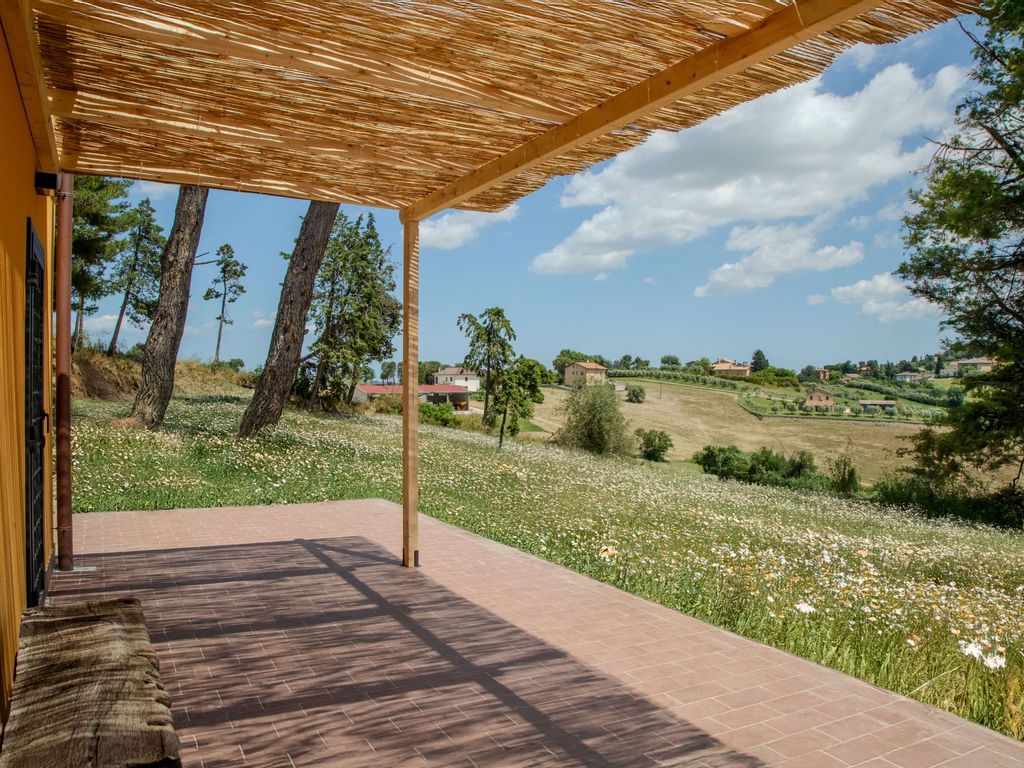 Neue Wohnung mit 2 Zimmern, Veranda und Pool