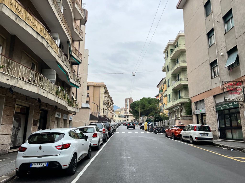 San Martino' Studio mit Terrasse