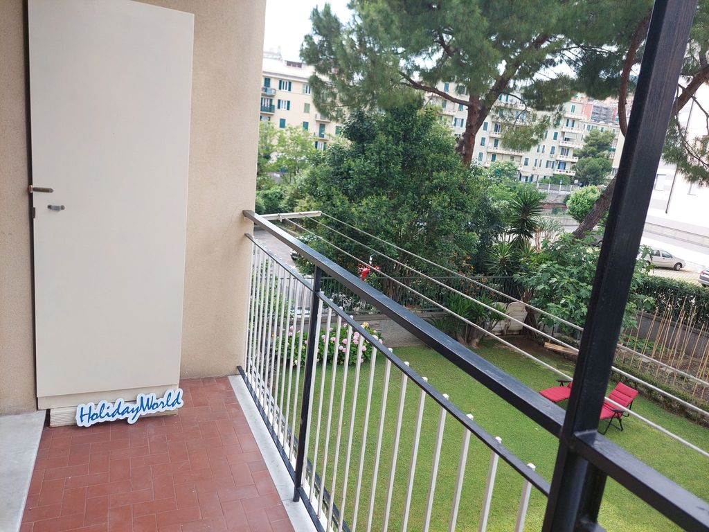 für 4 Personen ca. 65 m&sup2; in Genua, Norditalien (Ligurien)