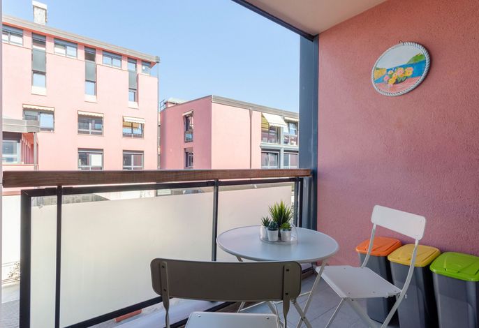Dock of the Bay Genova, 2b 1b, 2 garage e balcone