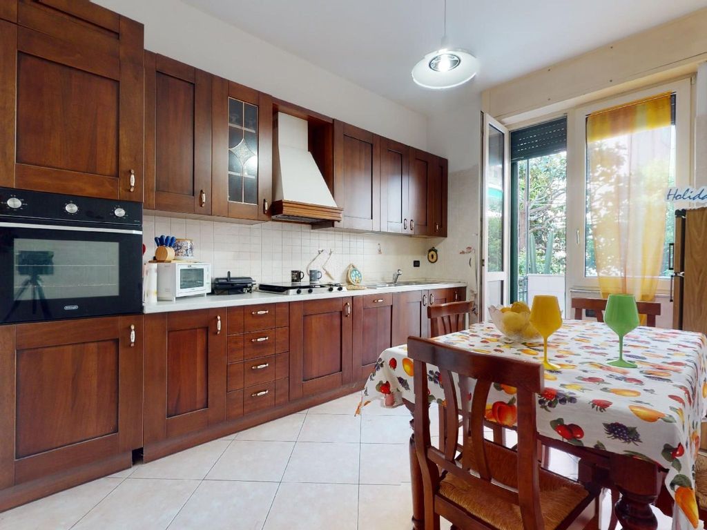 für 4 Personen ca. 110 m&sup2; in Pegli, Norditalien (Ligurien)