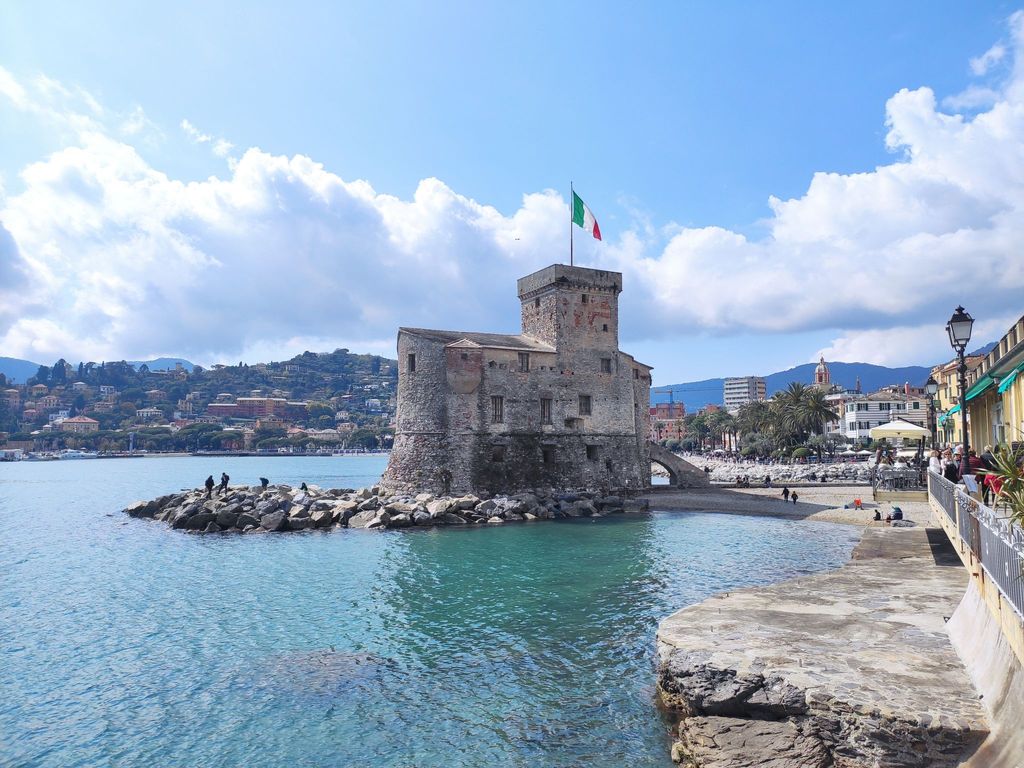 Wohnung in Rapallo mit kostenloser Privatgarage