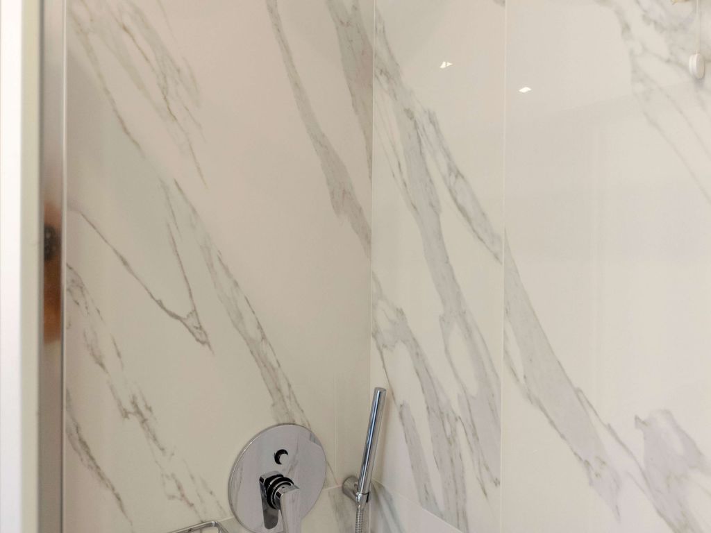 Wohnung mit Meerblick und privater Garage