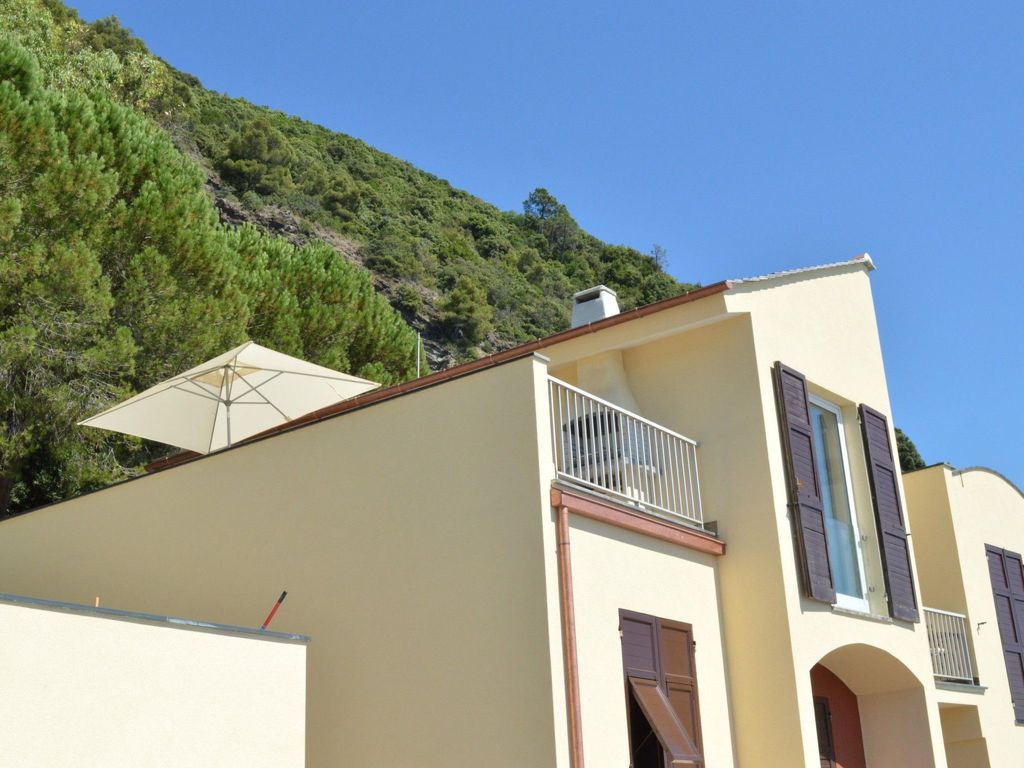 ILA2107 HOUSE LIBECCIO