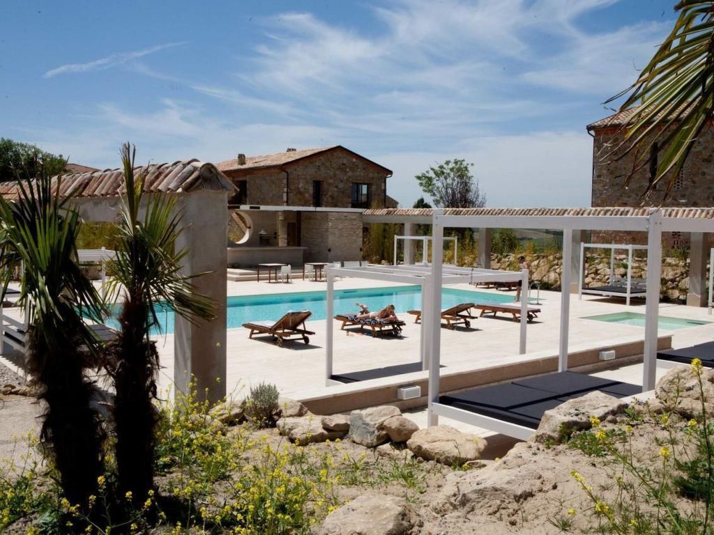 "Villa Aria" mit Gemeinschaftspool