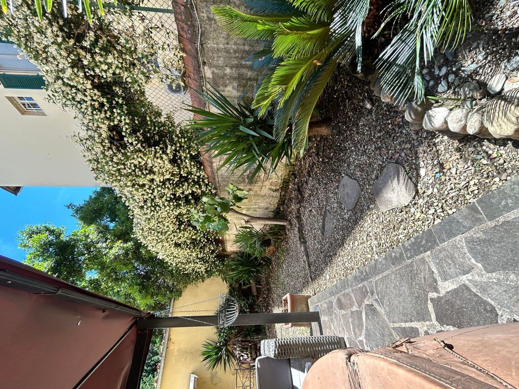 Zwei Schlafzimmer mit Garten und Whirlpool