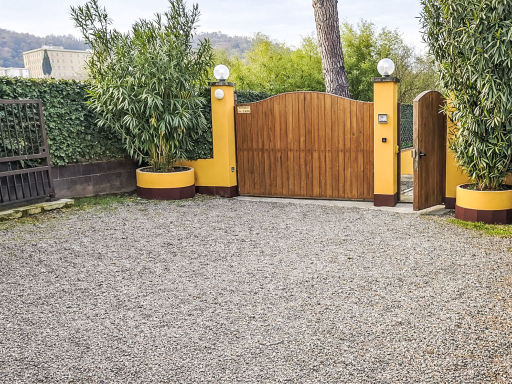 "Casa di Max"