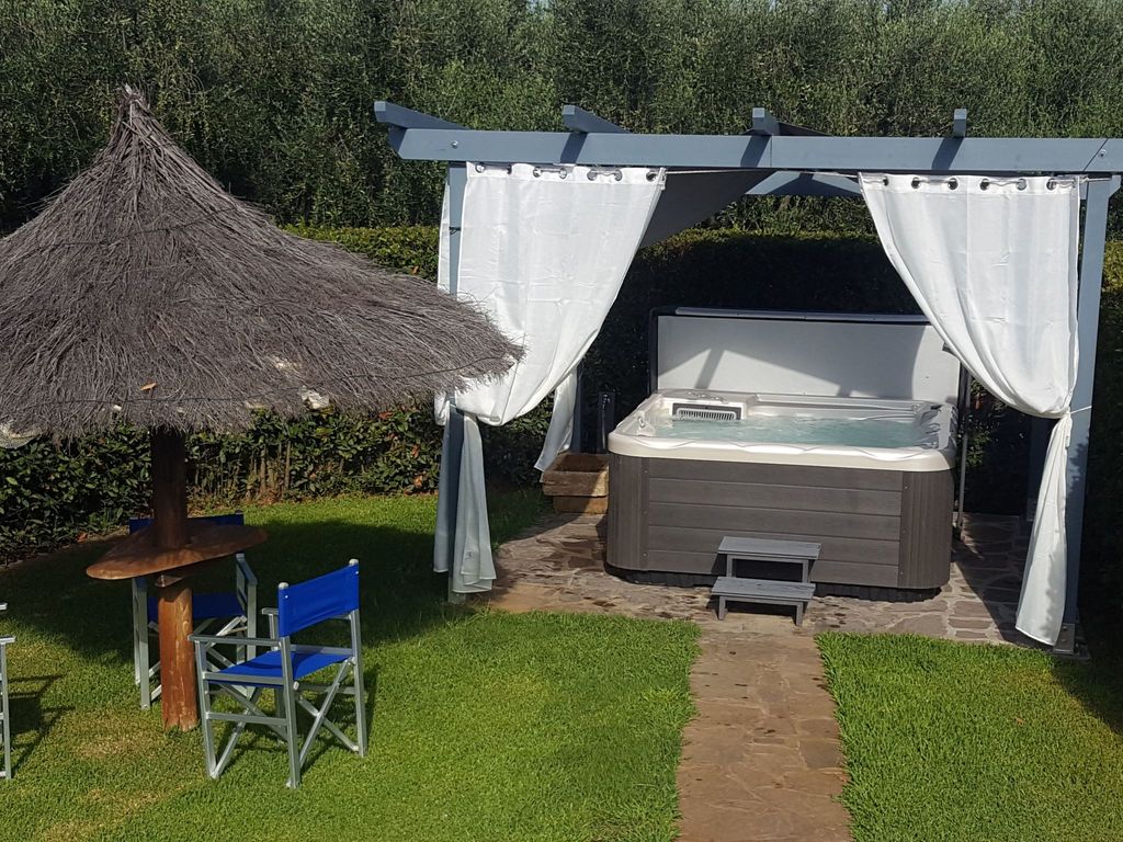 "Casa Olmo" Schwimmbad und Jacuzzi, privater Garten