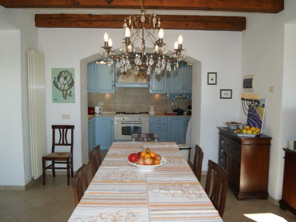 Private Naturstein-Villa in eigenem 2 ha Park mit Poolblick auf die Maremma