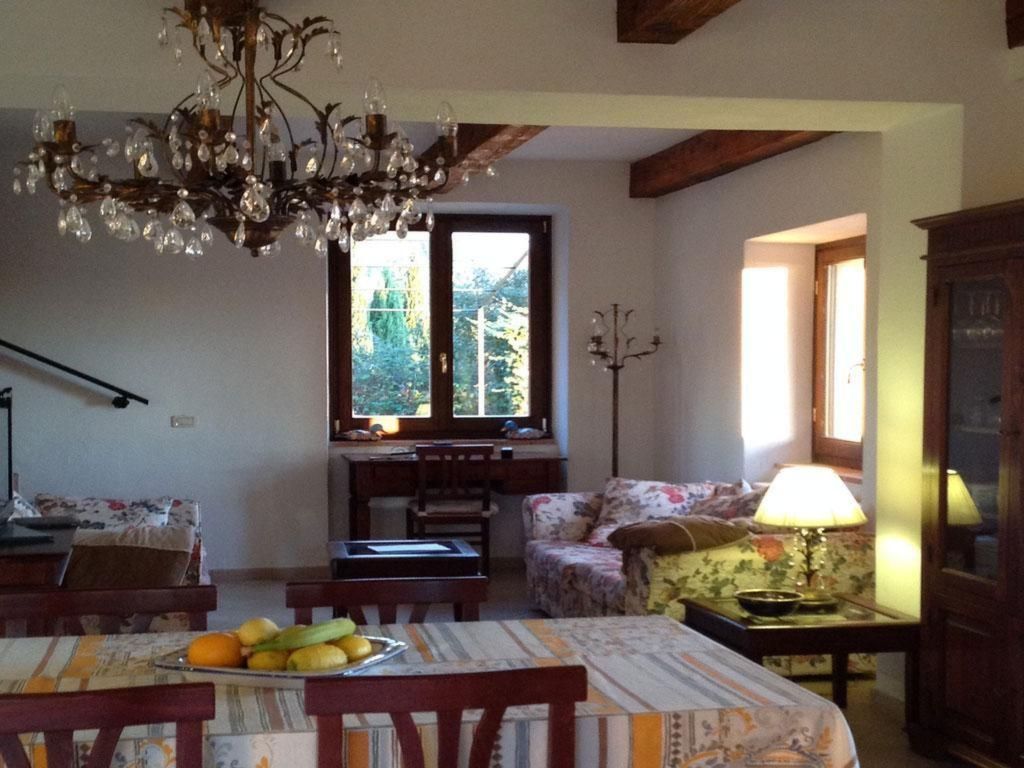 Private Naturstein-Villa in eigenem 2 ha Park mit Poolblick auf die Maremma