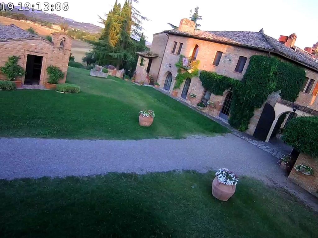 Wunderschöne Wohnung in Chiusi mit Panoramaterrasse