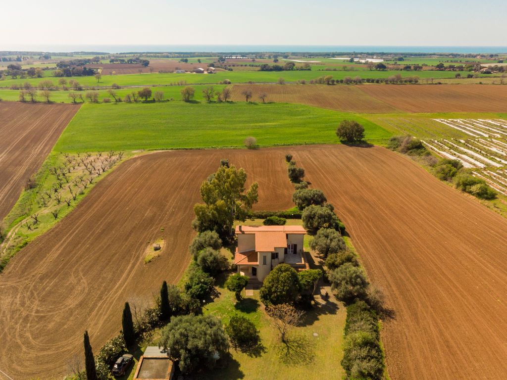 Tarquinia Garden Home