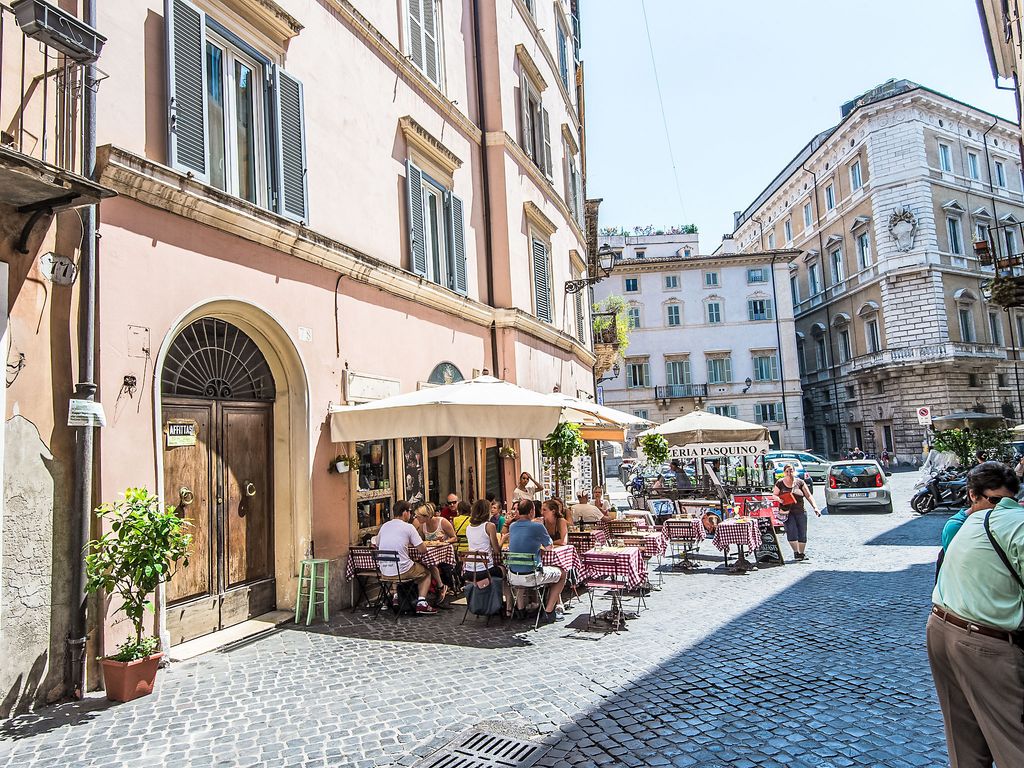 Navona