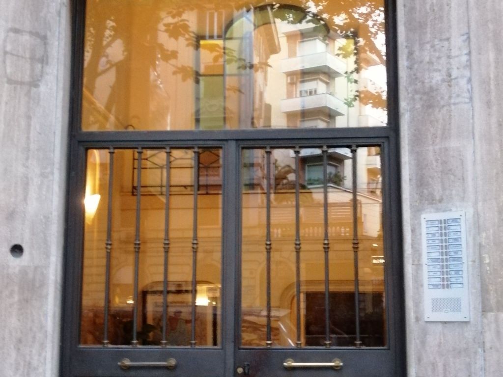 mit privatem Balkon