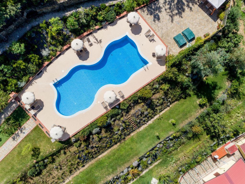 'Granatapfel' mit Pool