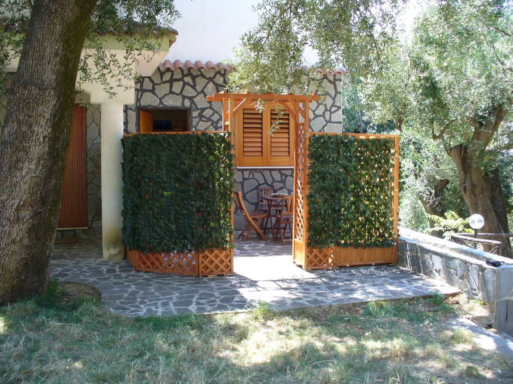 Strandnahe Ferienwohnung mit Garten und Grill