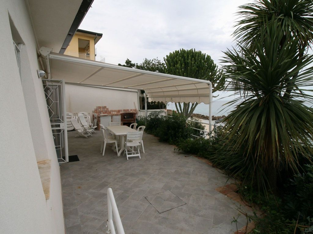 Wohnung 'Laura' mit Blick aufs Wasser