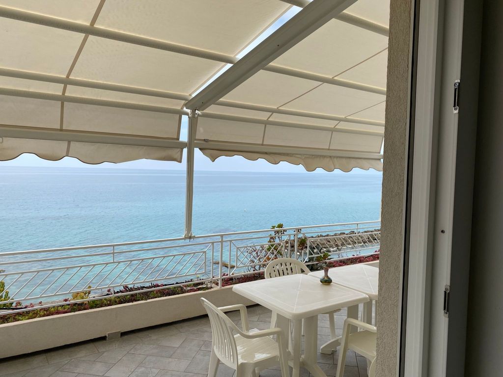 Villa Laura am Meer - P1