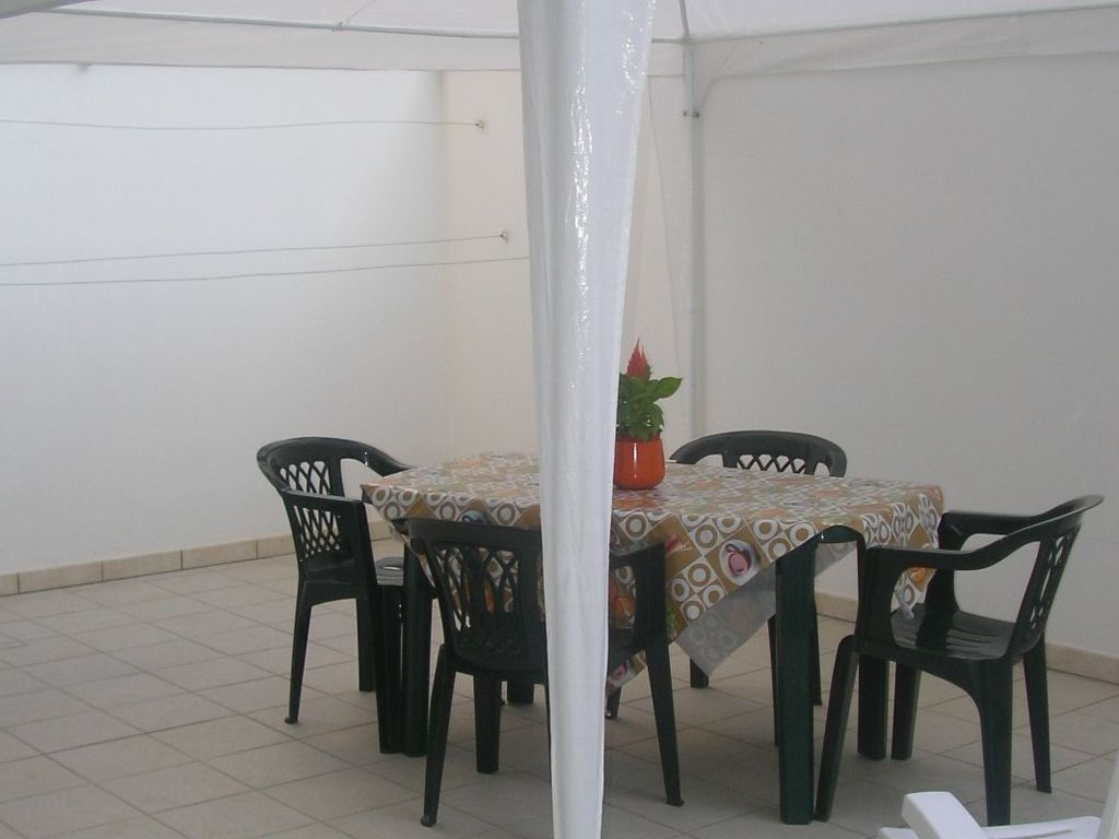 Helle Kellerwohnung